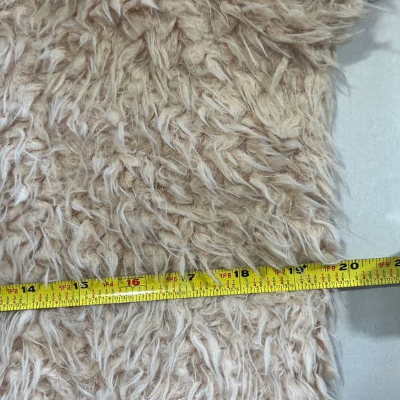 Love Riche Fuzzy Cropped Open Jacket - Picture 10 of 12